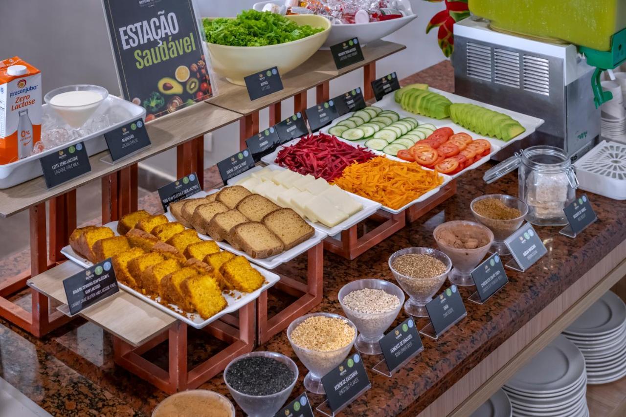 Serhs Natal Grand Hotel & Resort Esterno foto A selection of Brazilian cuisine